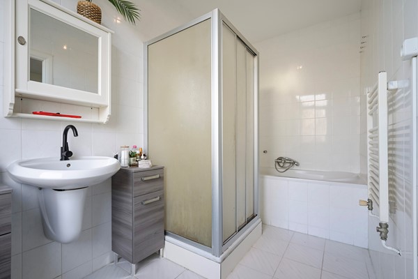 Medium property photo - Jasmijnstraat 97, 2563 RT Den Haag